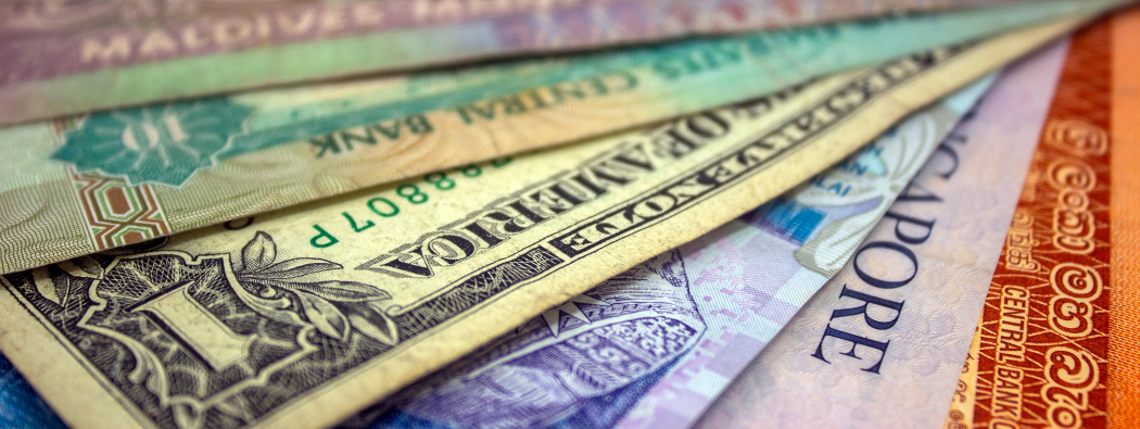 أكبر 10 عملات متأثرة بسياسات ترامب الجمركية